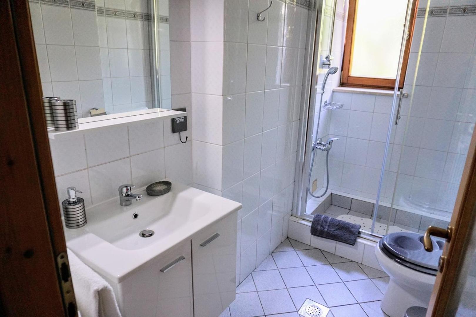 Apartment Stefica Црвени-Врх Экстерьер фото